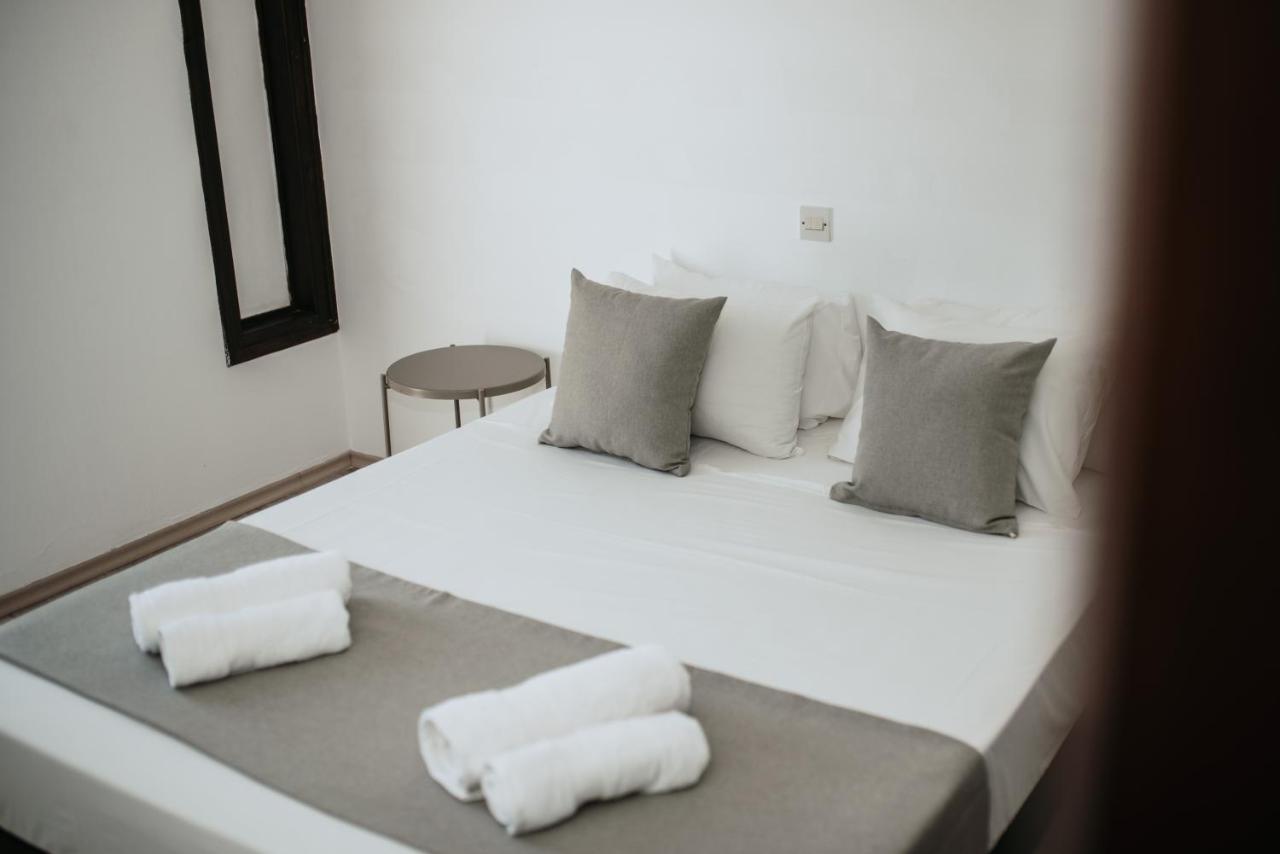 Ovis Hotel Apartments Ajía Nápa Eksteriør bilde