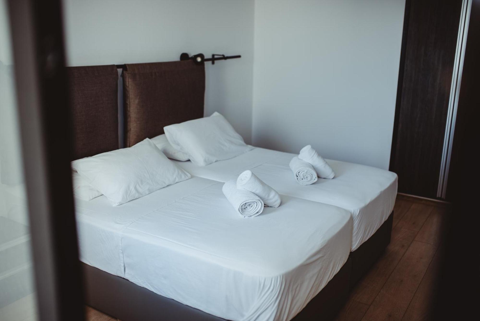 Ovis Hotel Apartments Ajía Nápa Eksteriør bilde